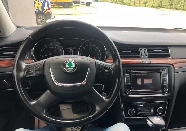 Skoda Superb cena 23900 przebieg: 168841, rok produkcji 2010 z Nowe Miasto Lubawskie małe 326